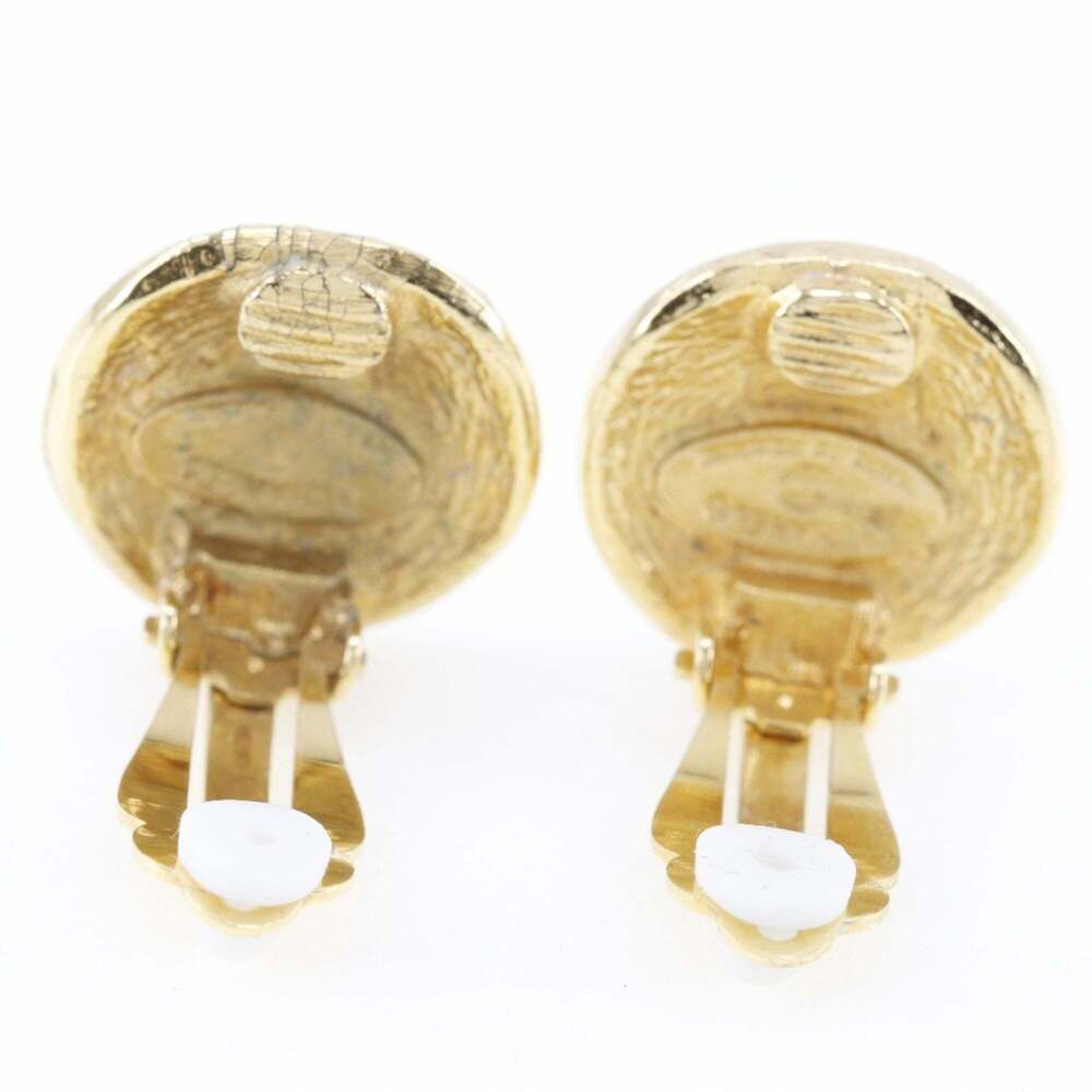 CHANEL Vintage Gold Earrings - Picture 4 of 9